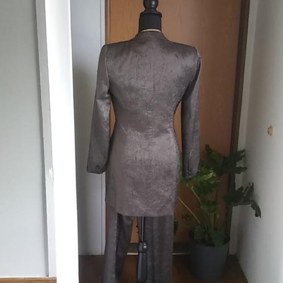 💯Formal Suit size 2 - Picture 7 of 8